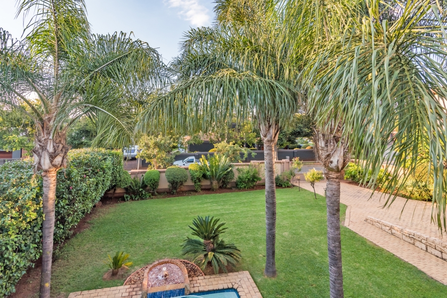 4 Bedroom Property for Sale in Ruimsig Country Estate Gauteng
