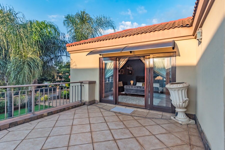 4 Bedroom Property for Sale in Ruimsig Country Estate Gauteng