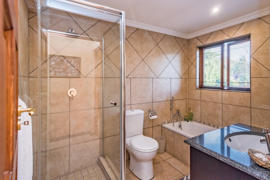 4 Bedroom Property for Sale in Ruimsig Country Estate Gauteng