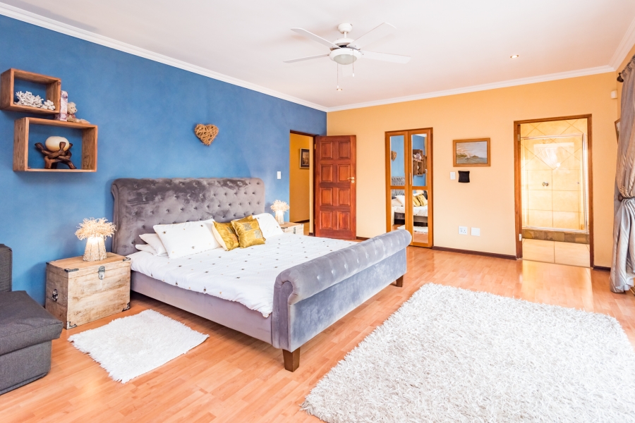 4 Bedroom Property for Sale in Ruimsig Country Estate Gauteng