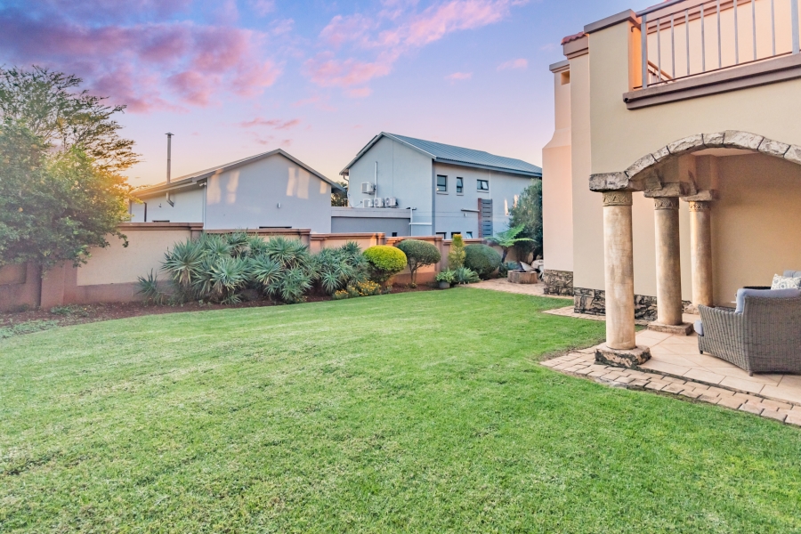 4 Bedroom Property for Sale in Ruimsig Country Estate Gauteng