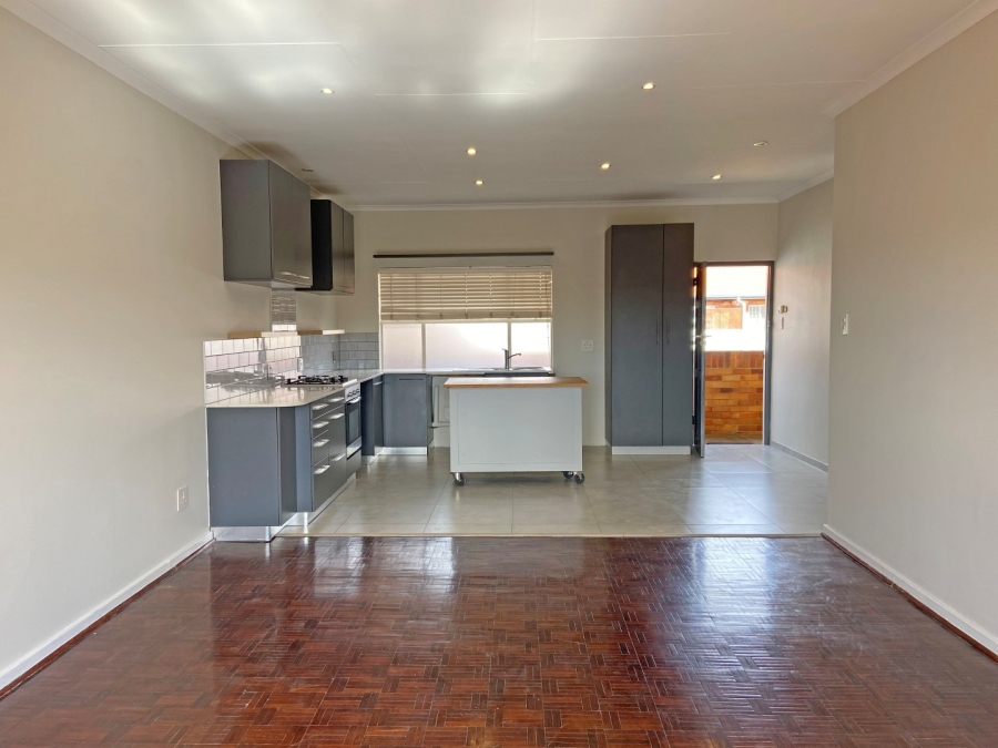To Let 3 Bedroom Property for Rent in Linden Gauteng