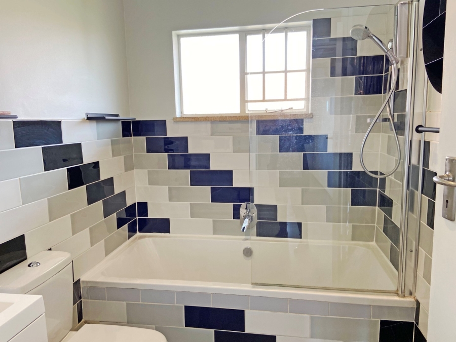 To Let 3 Bedroom Property for Rent in Linden Gauteng