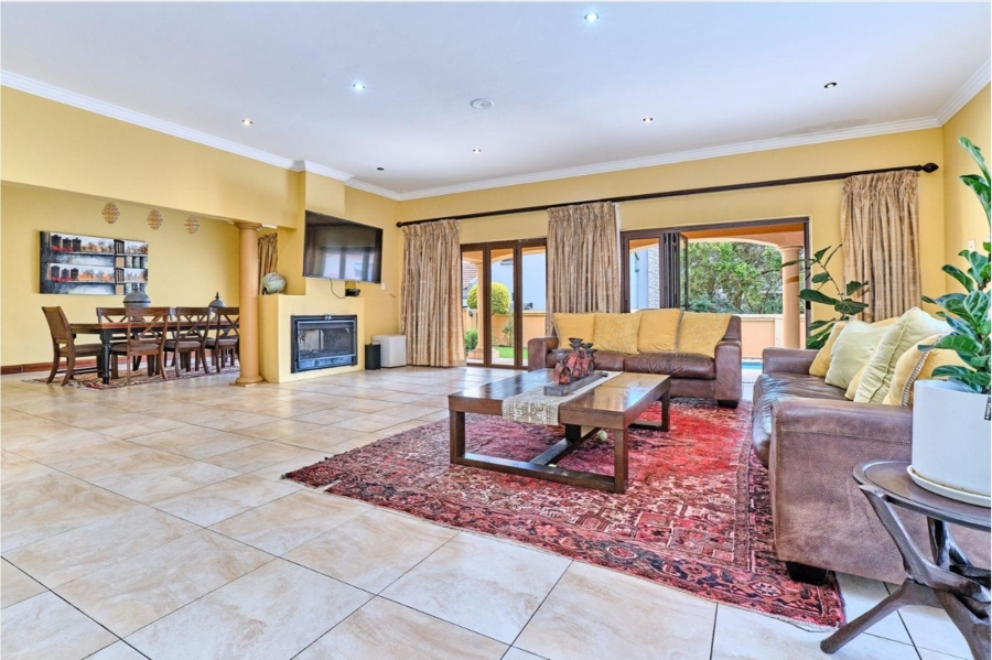 To Let 7 Bedroom Property for Rent in Savannah Hills Estate Gauteng