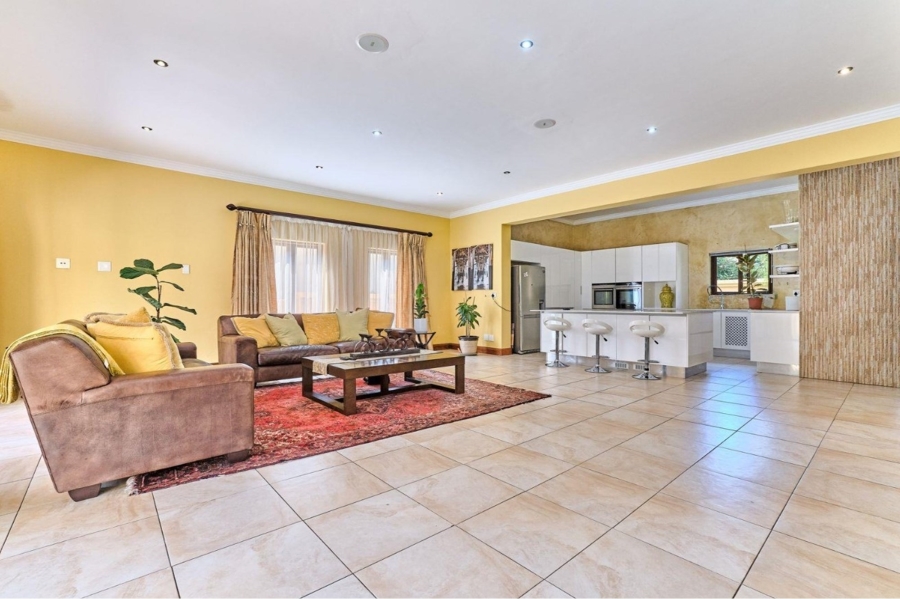 To Let 7 Bedroom Property for Rent in Savannah Hills Estate Gauteng