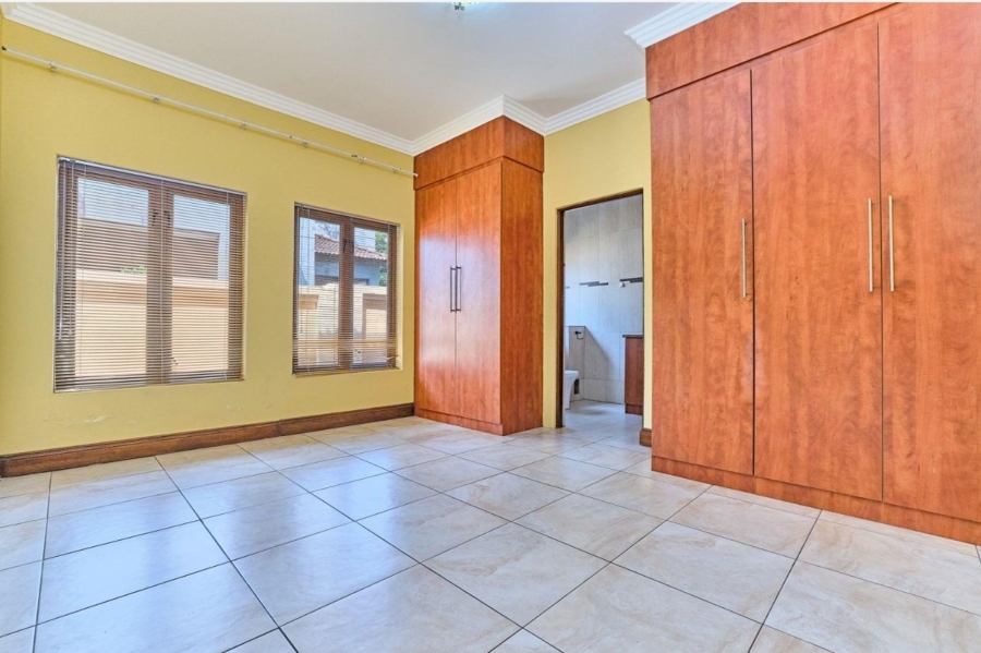 To Let 7 Bedroom Property for Rent in Savannah Hills Estate Gauteng