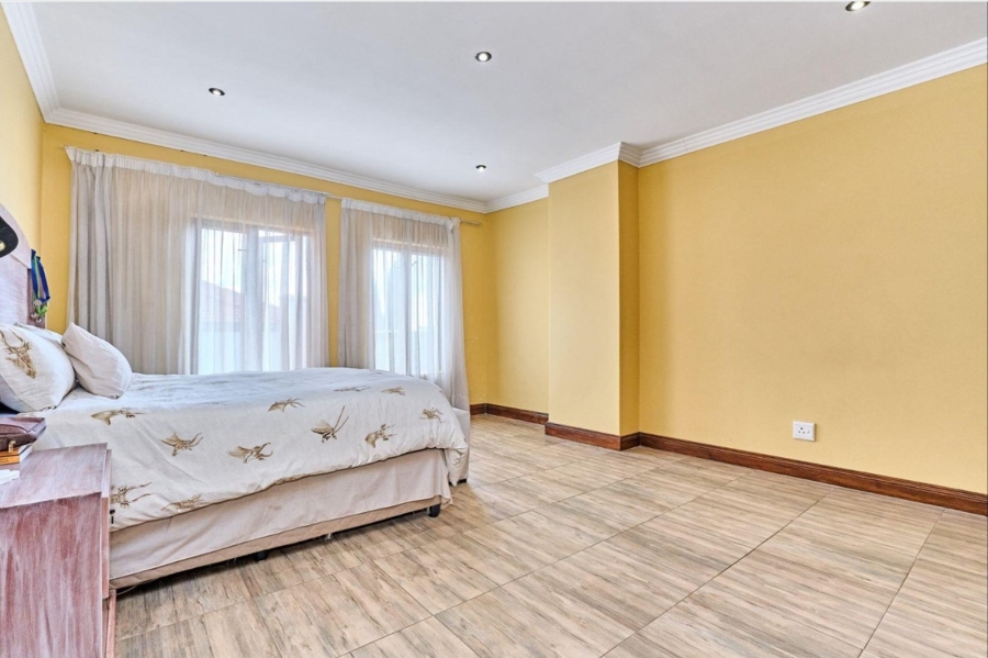 To Let 7 Bedroom Property for Rent in Savannah Hills Estate Gauteng