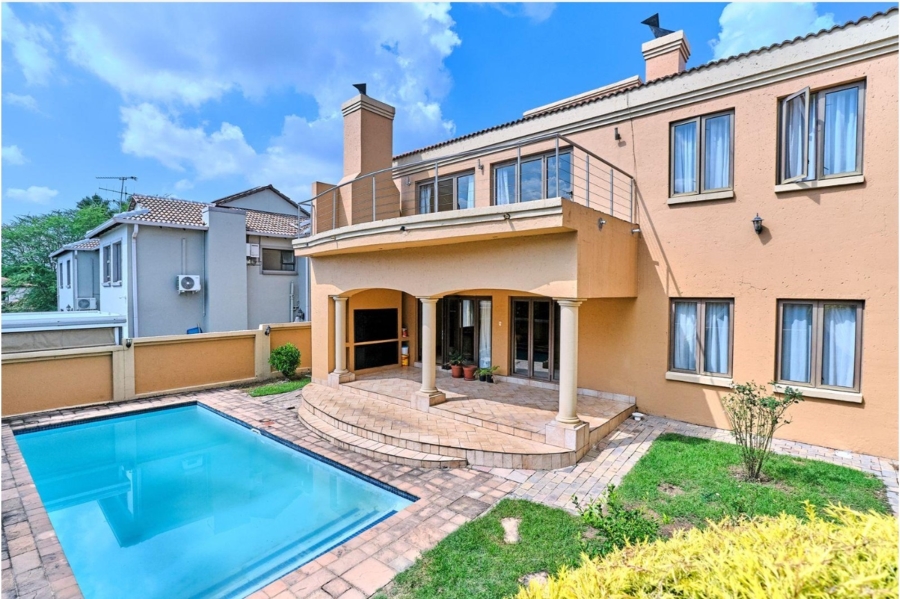 To Let 7 Bedroom Property for Rent in Savannah Hills Estate Gauteng