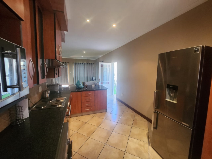 To Let 3 Bedroom Property for Rent in Farrar Park Gauteng