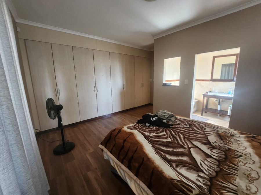 To Let 3 Bedroom Property for Rent in Farrar Park Gauteng