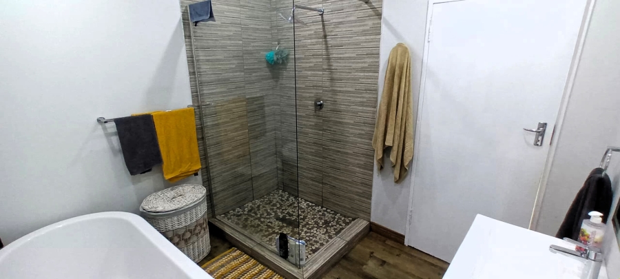 To Let 3 Bedroom Property for Rent in Zwartkop Gauteng