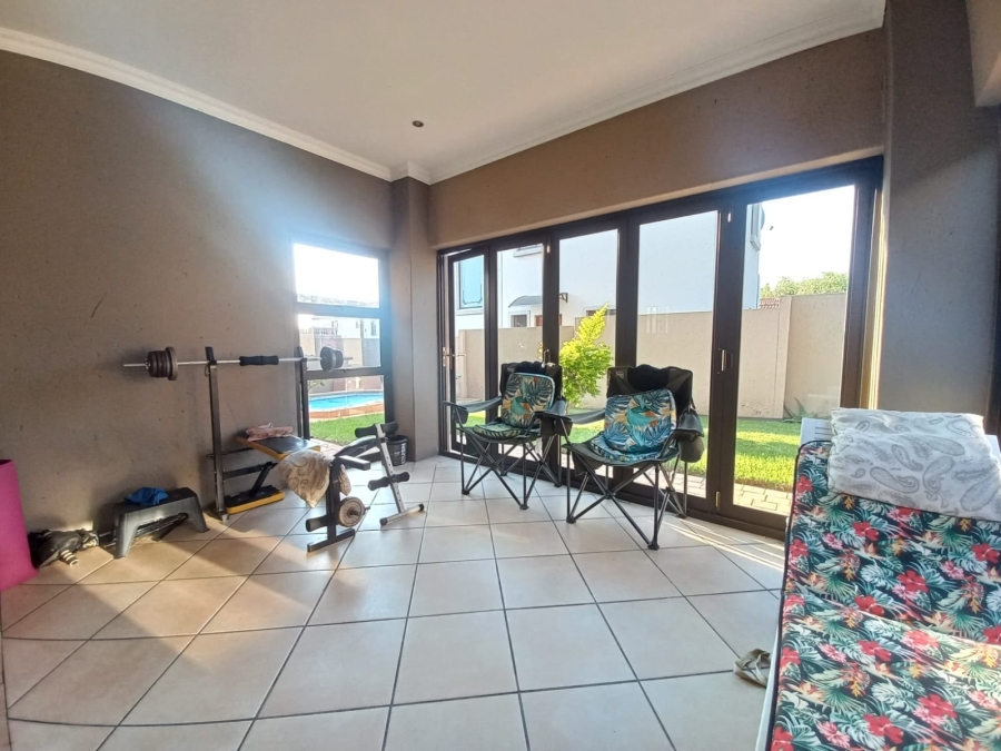 4 Bedroom Property for Sale in Sonneveld Gauteng