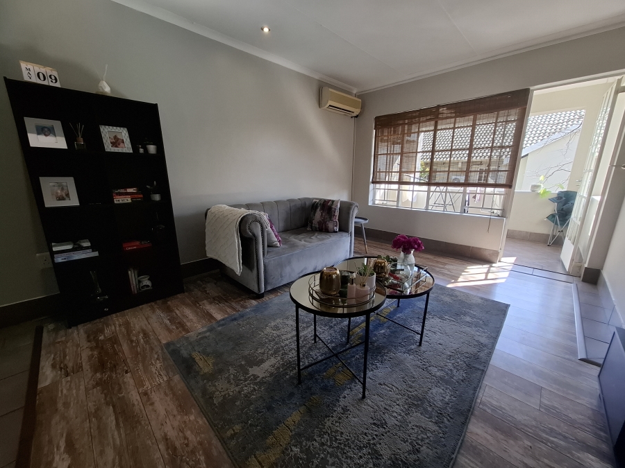 2 Bedroom Property for Sale in Wapadrand Gauteng