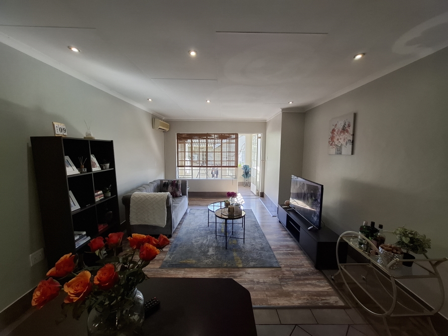 2 Bedroom Property for Sale in Wapadrand Gauteng
