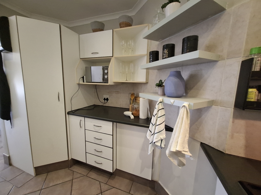 2 Bedroom Property for Sale in Wapadrand Gauteng