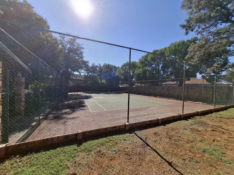 2 Bedroom Property for Sale in Wapadrand Gauteng