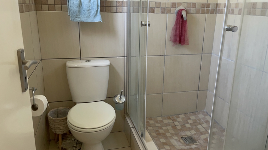 3 Bedroom Property for Sale in Barbeque Downs Gauteng