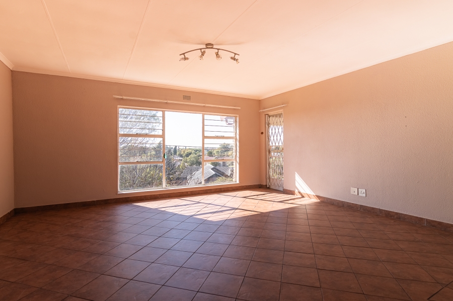 2 Bedroom Property for Sale in Noordheuwel Gauteng