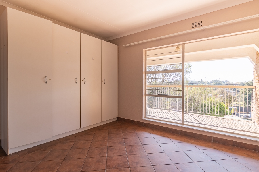 2 Bedroom Property for Sale in Noordheuwel Gauteng