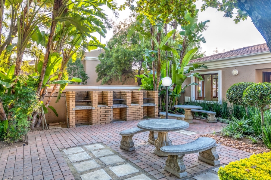 3 Bedroom Property for Sale in Lonehill Gauteng