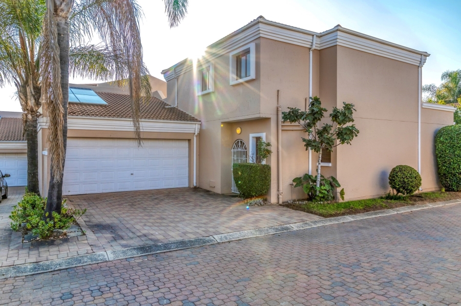 3 Bedroom Property for Sale in Lonehill Gauteng