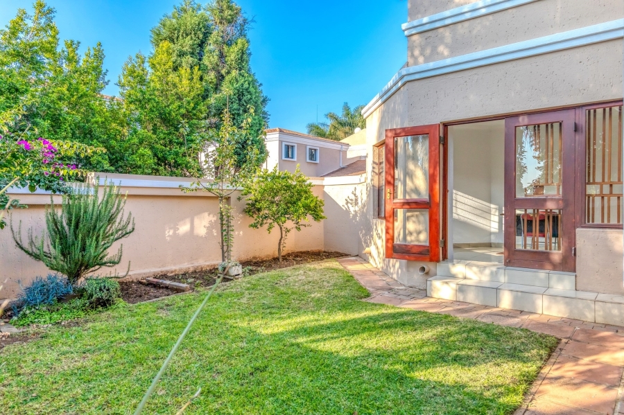 3 Bedroom Property for Sale in Lonehill Gauteng