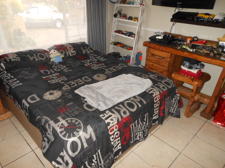 2 Bedroom Property for Sale in Rooihuiskraal North Gauteng