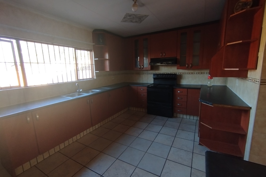 2 Bedroom Property for Sale in South Hills Gauteng