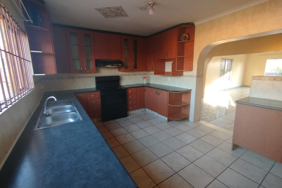 2 Bedroom Property for Sale in South Hills Gauteng