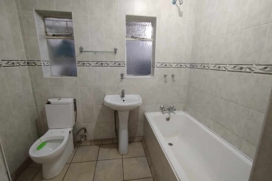 2 Bedroom Property for Sale in South Hills Gauteng