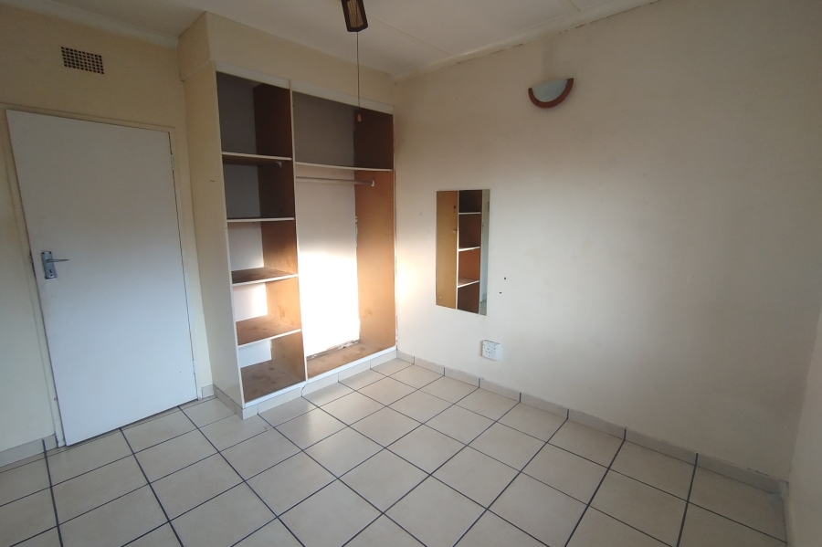 2 Bedroom Property for Sale in South Hills Gauteng