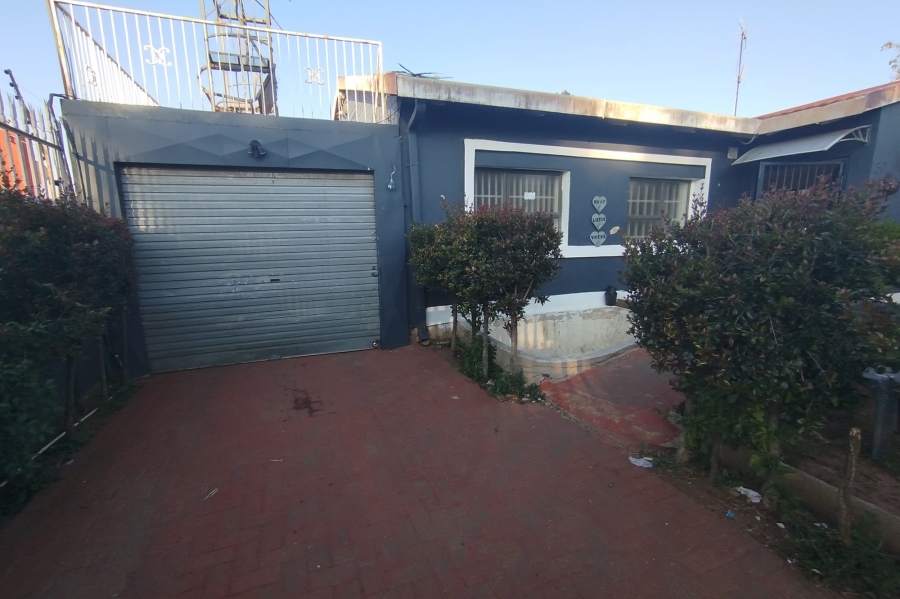 2 Bedroom Property for Sale in South Hills Gauteng