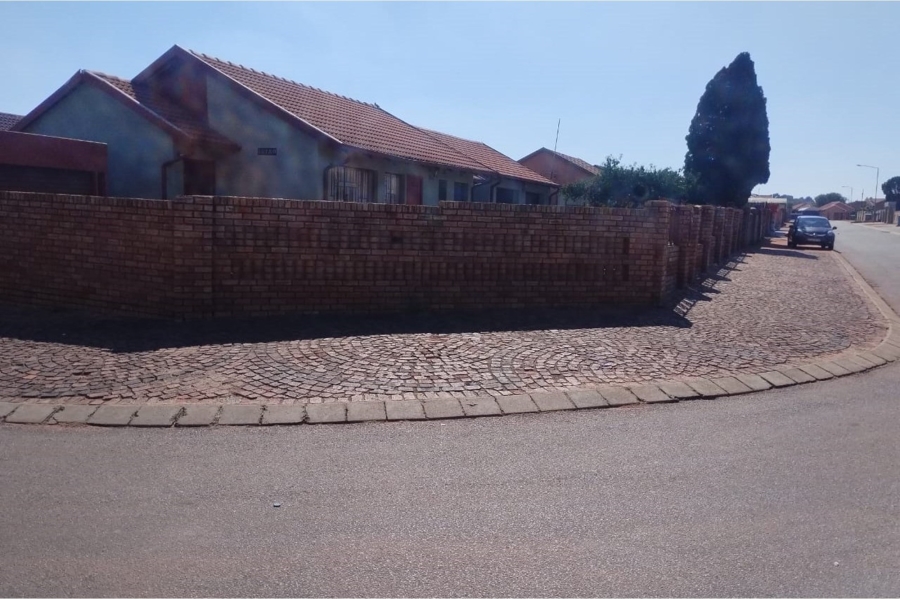 3 Bedroom Property for Sale in Kagiso Gauteng