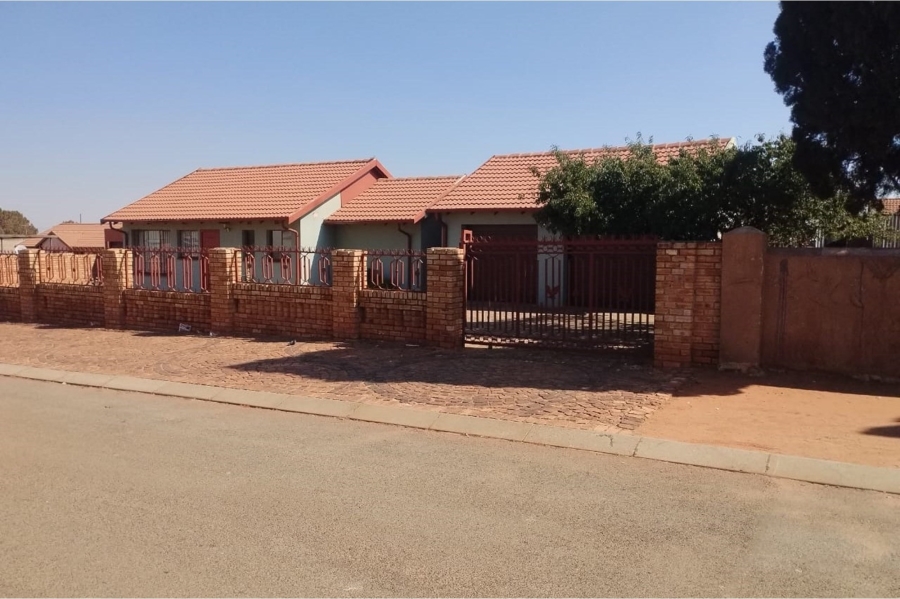 3 Bedroom Property for Sale in Kagiso Gauteng