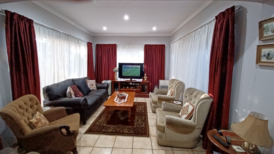 3 Bedroom Property for Sale in Vanderbijlpark SE 2 Gauteng