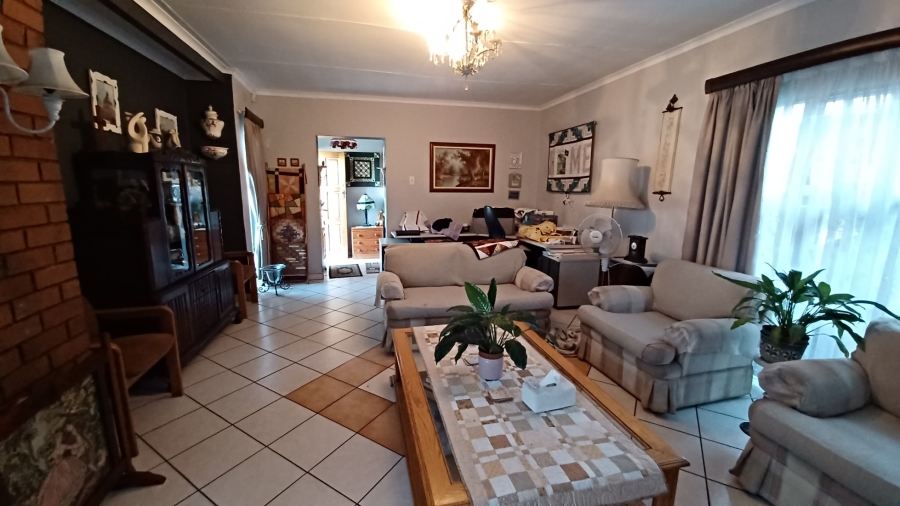 3 Bedroom Property for Sale in Vanderbijlpark SE 2 Gauteng