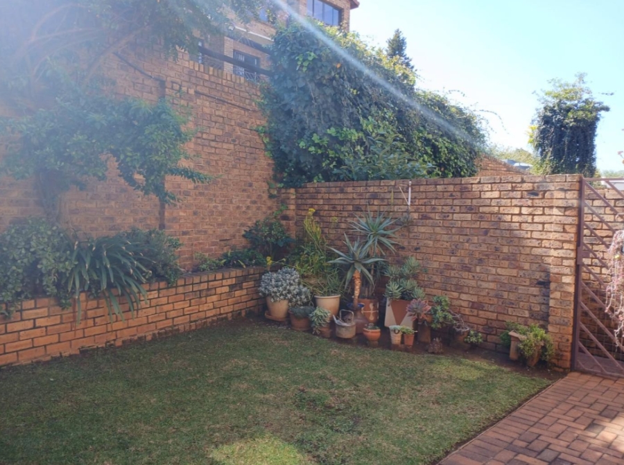 2 Bedroom Property for Sale in Ridgeway Gauteng