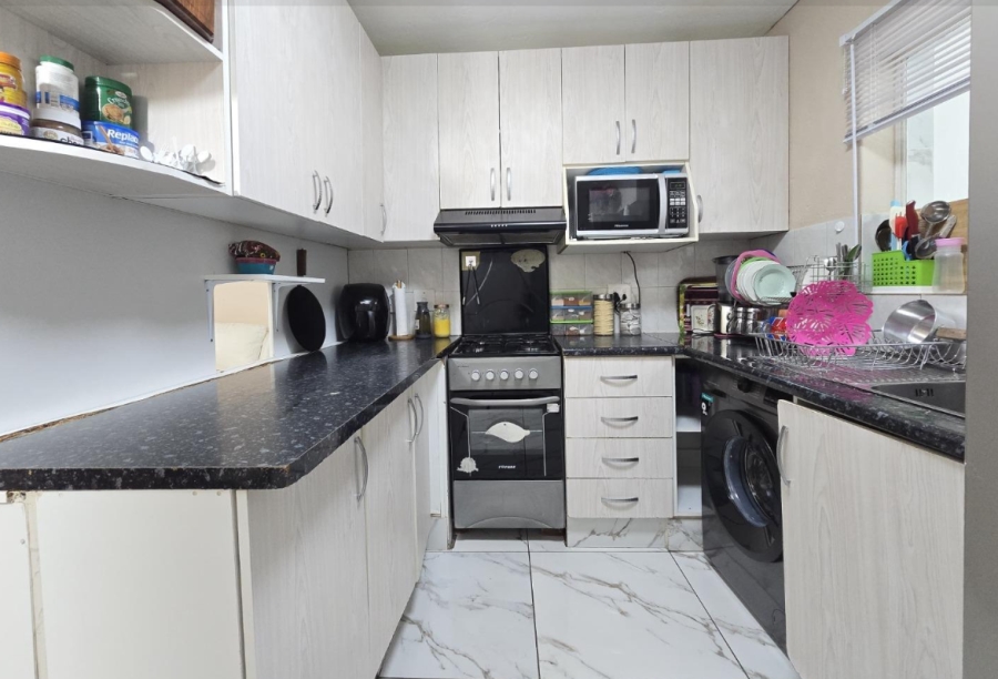 2 Bedroom Property for Sale in Ridgeway Gauteng