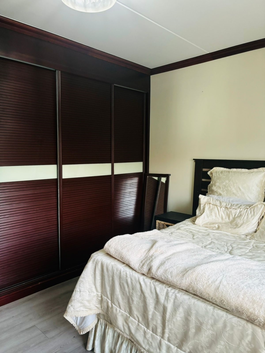 To Let 2 Bedroom Property for Rent in Noordwyk Gauteng