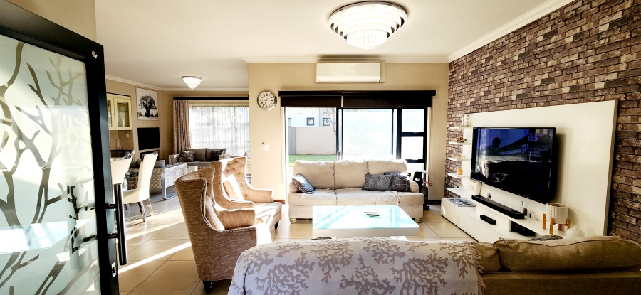 4 Bedroom Property for Sale in Midstream Meadows Gauteng