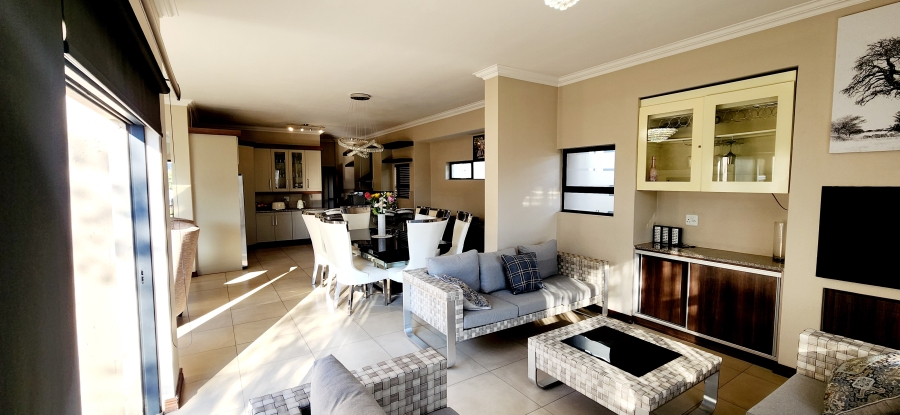 4 Bedroom Property for Sale in Midstream Meadows Gauteng
