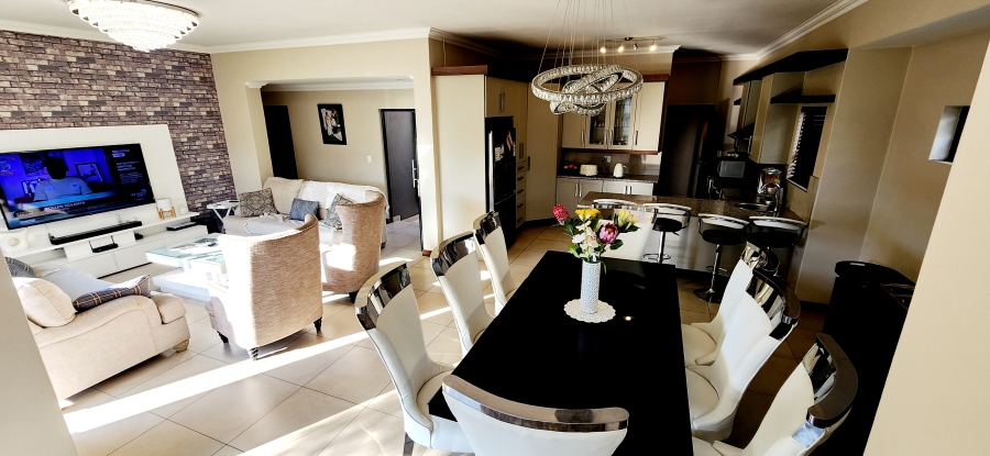 4 Bedroom Property for Sale in Midstream Meadows Gauteng
