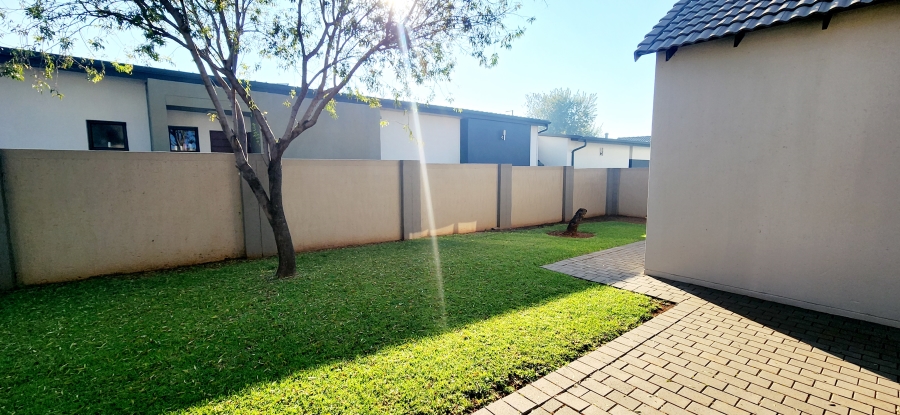4 Bedroom Property for Sale in Midstream Meadows Gauteng