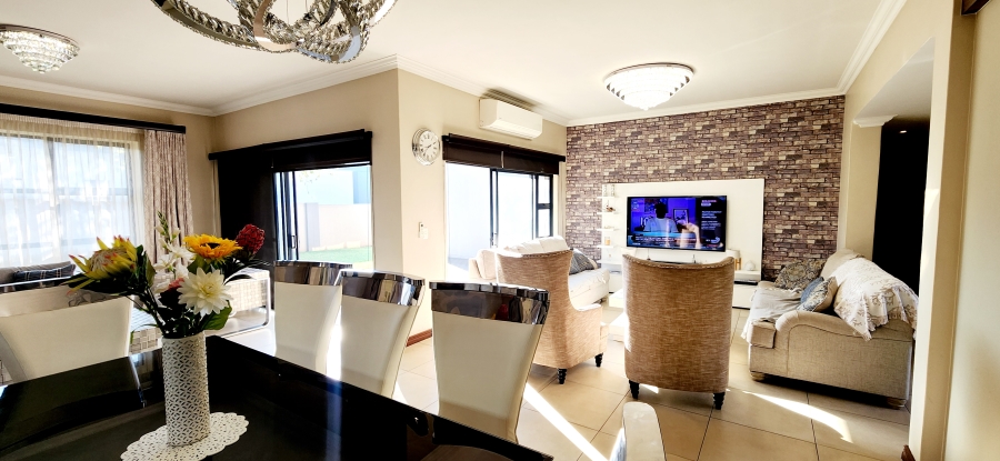 4 Bedroom Property for Sale in Midstream Meadows Gauteng