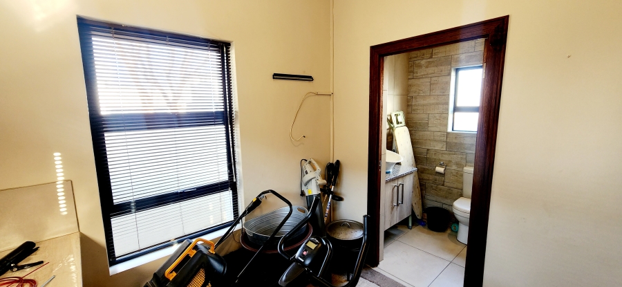 4 Bedroom Property for Sale in Midstream Meadows Gauteng