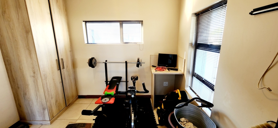 4 Bedroom Property for Sale in Midstream Meadows Gauteng
