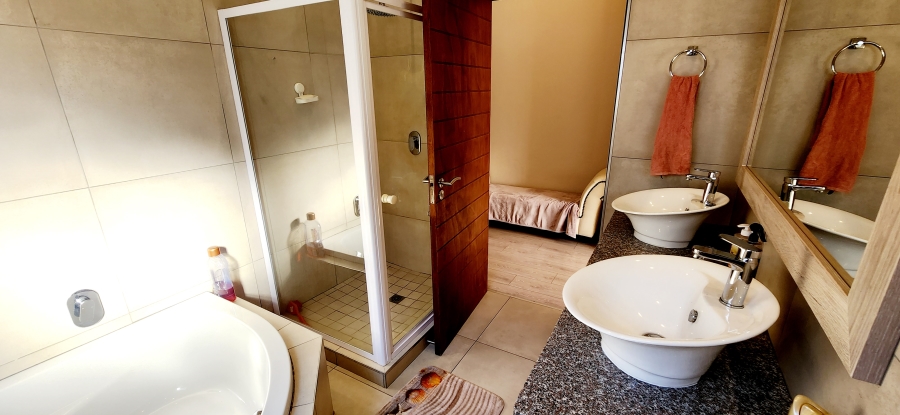 4 Bedroom Property for Sale in Midstream Meadows Gauteng