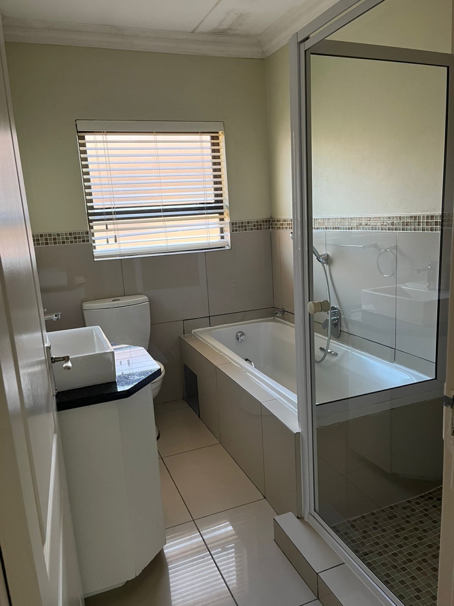 3 Bedroom Property for Sale in Terenure Gauteng
