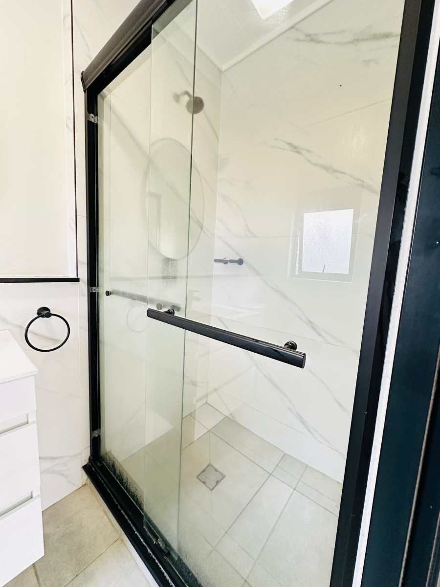 1 Bedroom Property for Sale in Waterfall Gauteng