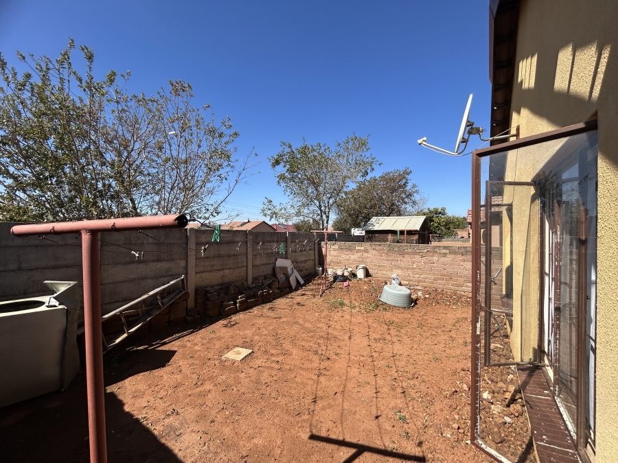 To Let 2 Bedroom Property for Rent in Soshanguve VV Gauteng